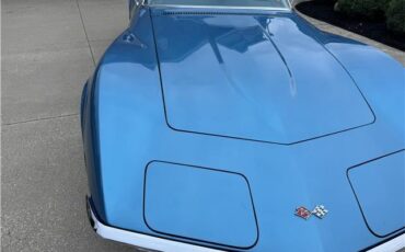 Chevrolet-Corvette-1969-2-Door-Convertible-22