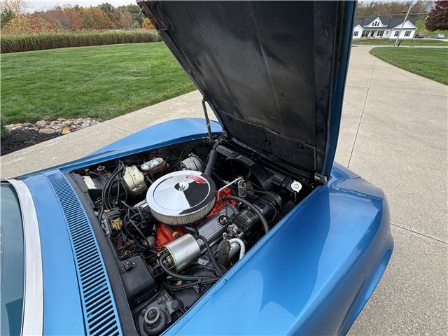 Chevrolet-Corvette-1969-2-Door-Convertible-9