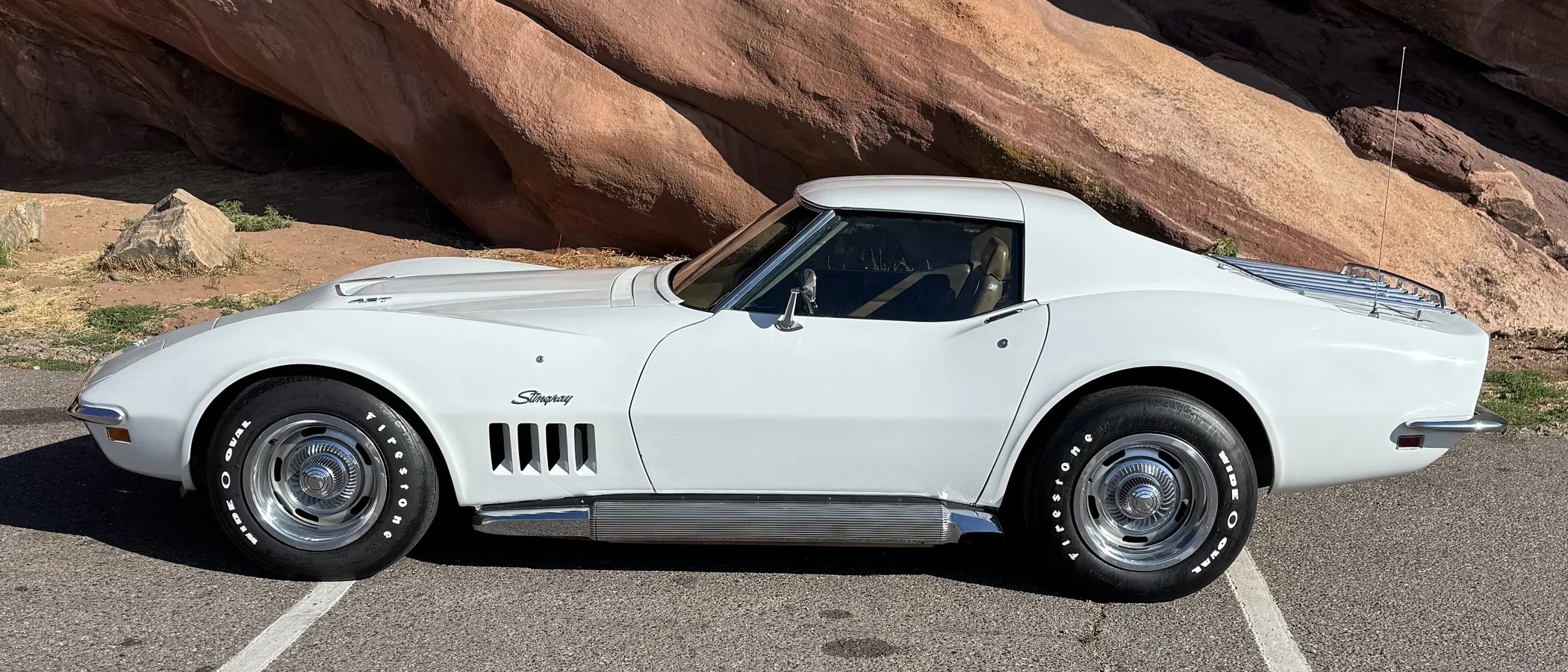Chevrolet-Corvette-1969-Can-Am-White-Saddle-Beige-12