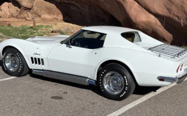 Chevrolet-Corvette-1969-Can-Am-White-Saddle-Beige-13