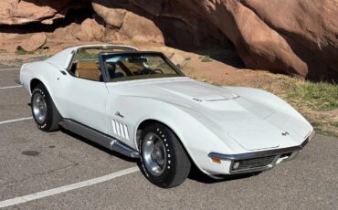 Chevrolet-Corvette-1969-Can-Am-White-Saddle-Beige-15