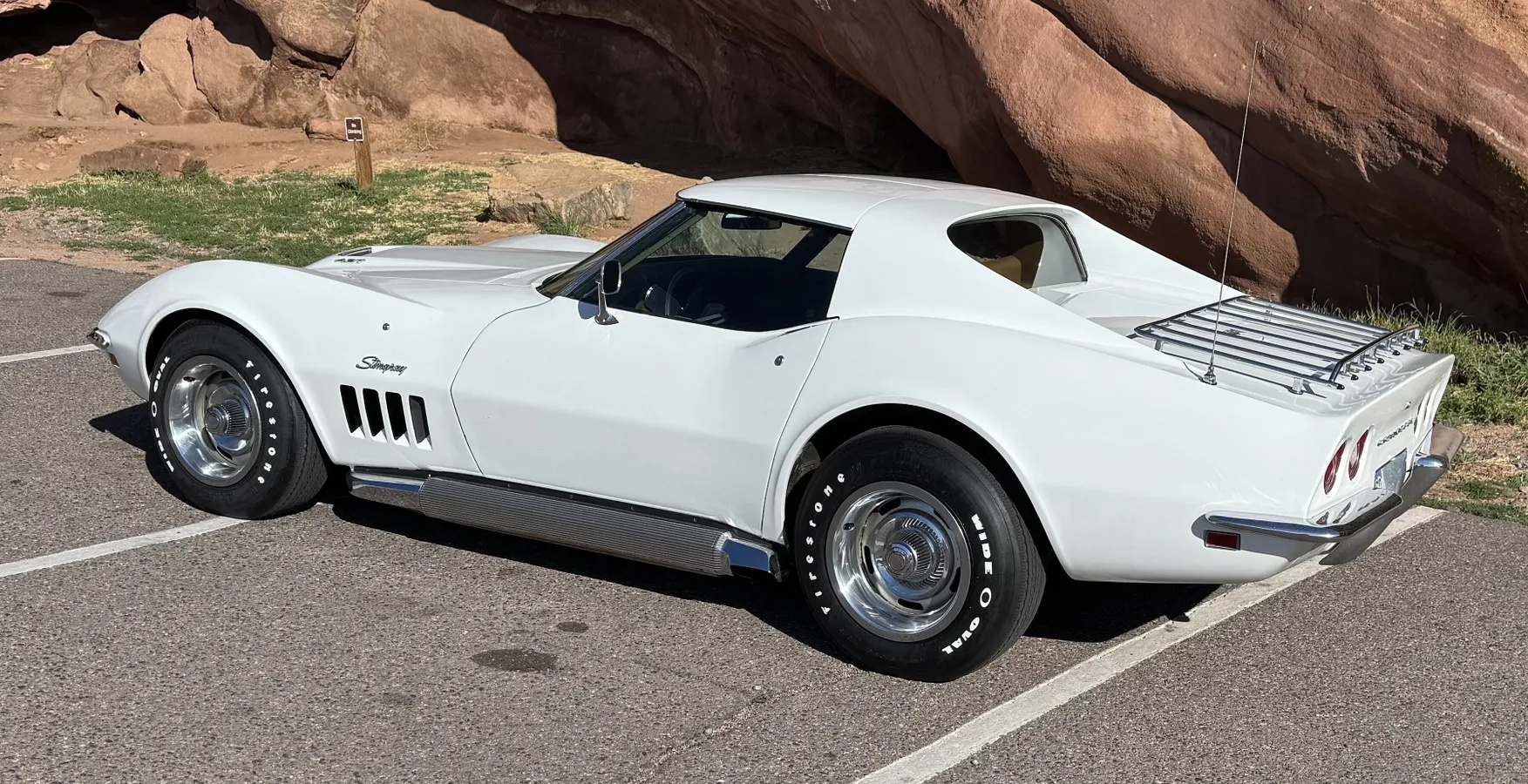 Chevrolet-Corvette-1969-Can-Am-White-Saddle-Beige-17