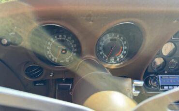 Chevrolet-Corvette-1969-Can-Am-White-Saddle-Beige-2