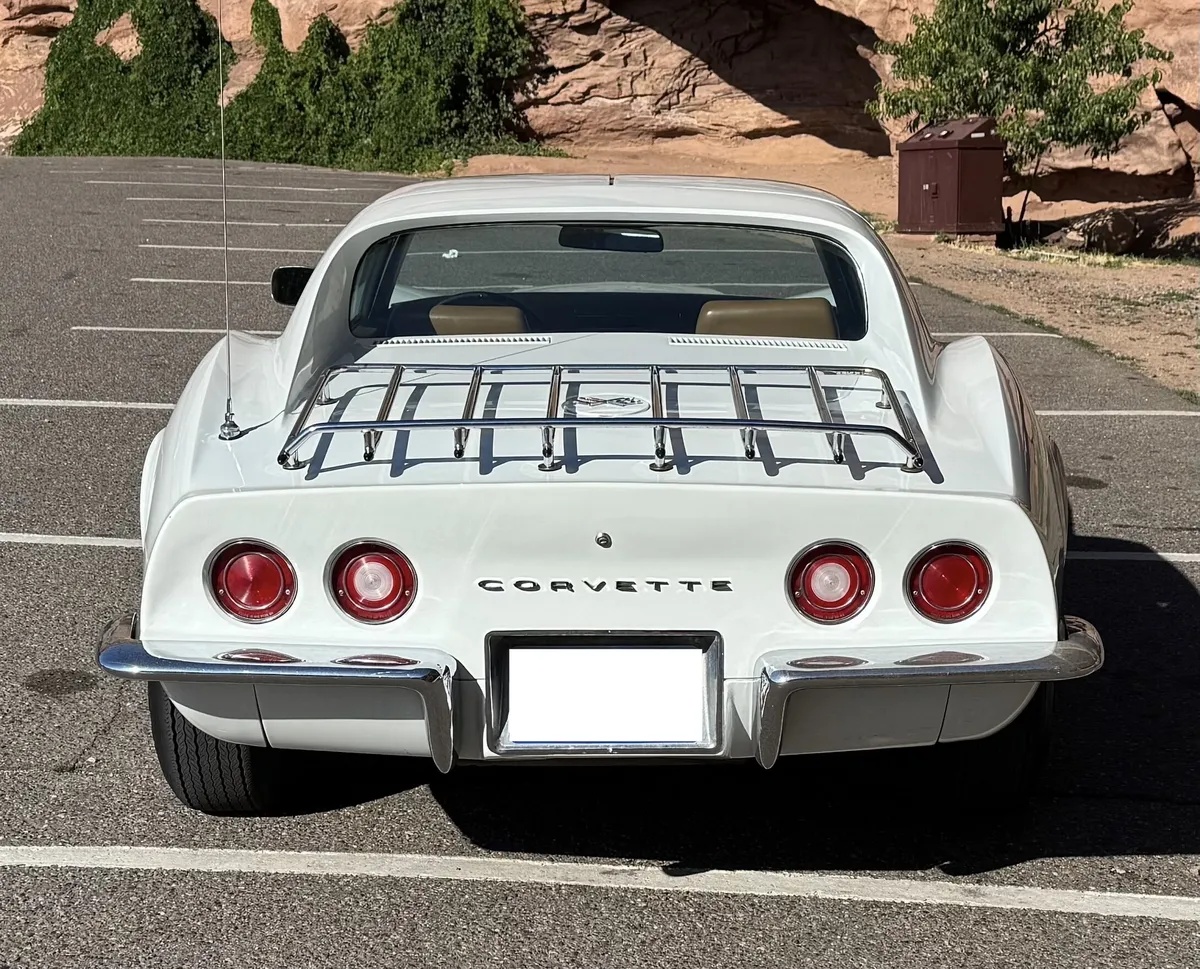 Chevrolet-Corvette-1969-Can-Am-White-Saddle-Beige-3