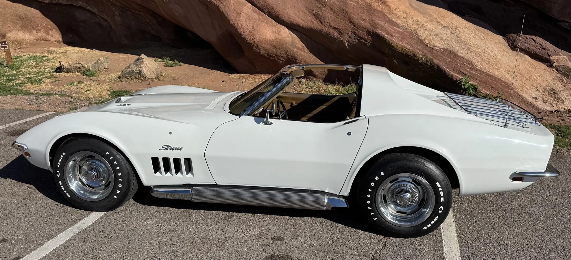 Chevrolet-Corvette-1969-Can-Am-White-Saddle-Beige-6