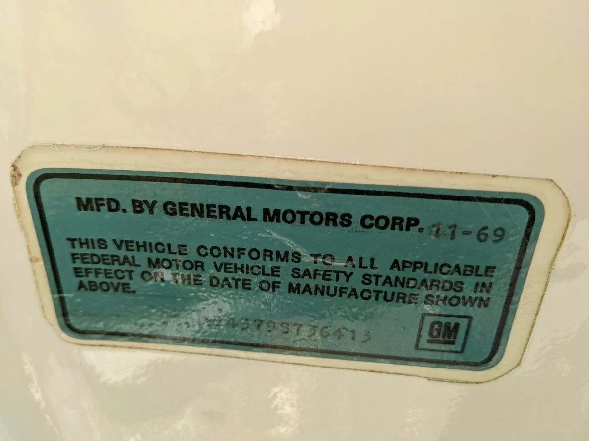 Chevrolet-Corvette-1969-Can-Am-White-Saddle-Beige-9