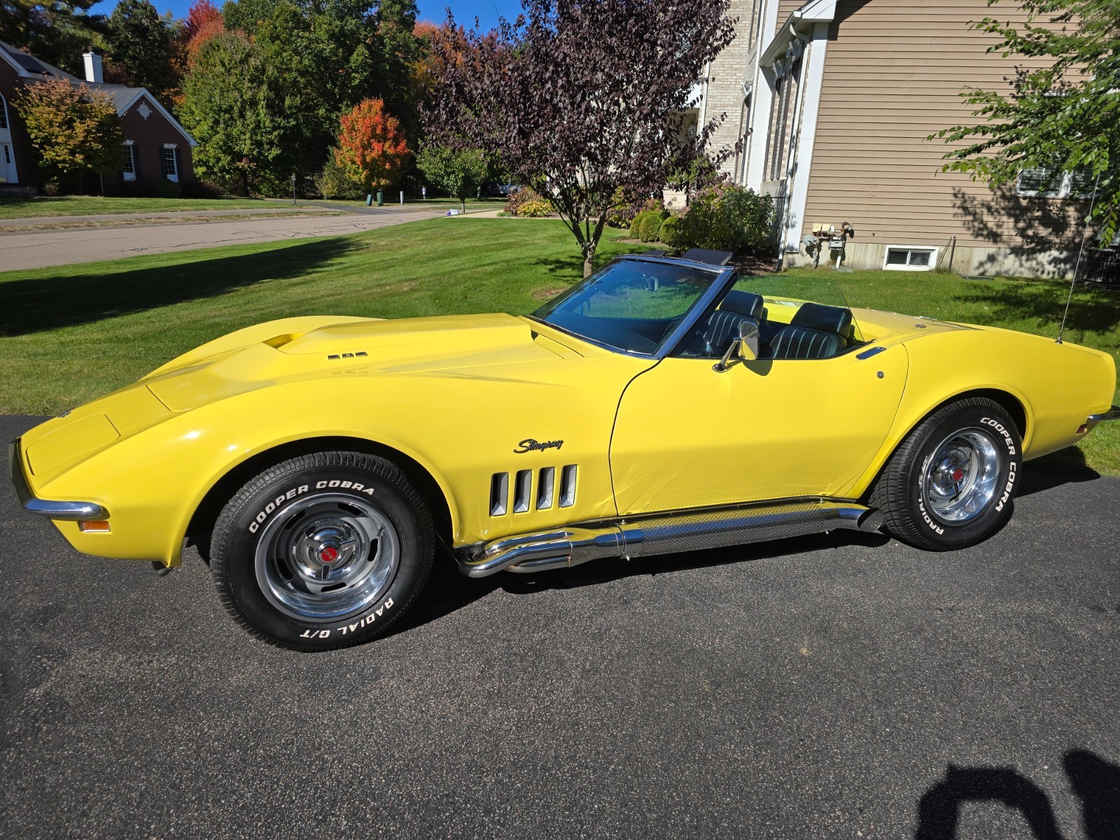 Chevrolet-Corvette-1969-Convertible-1