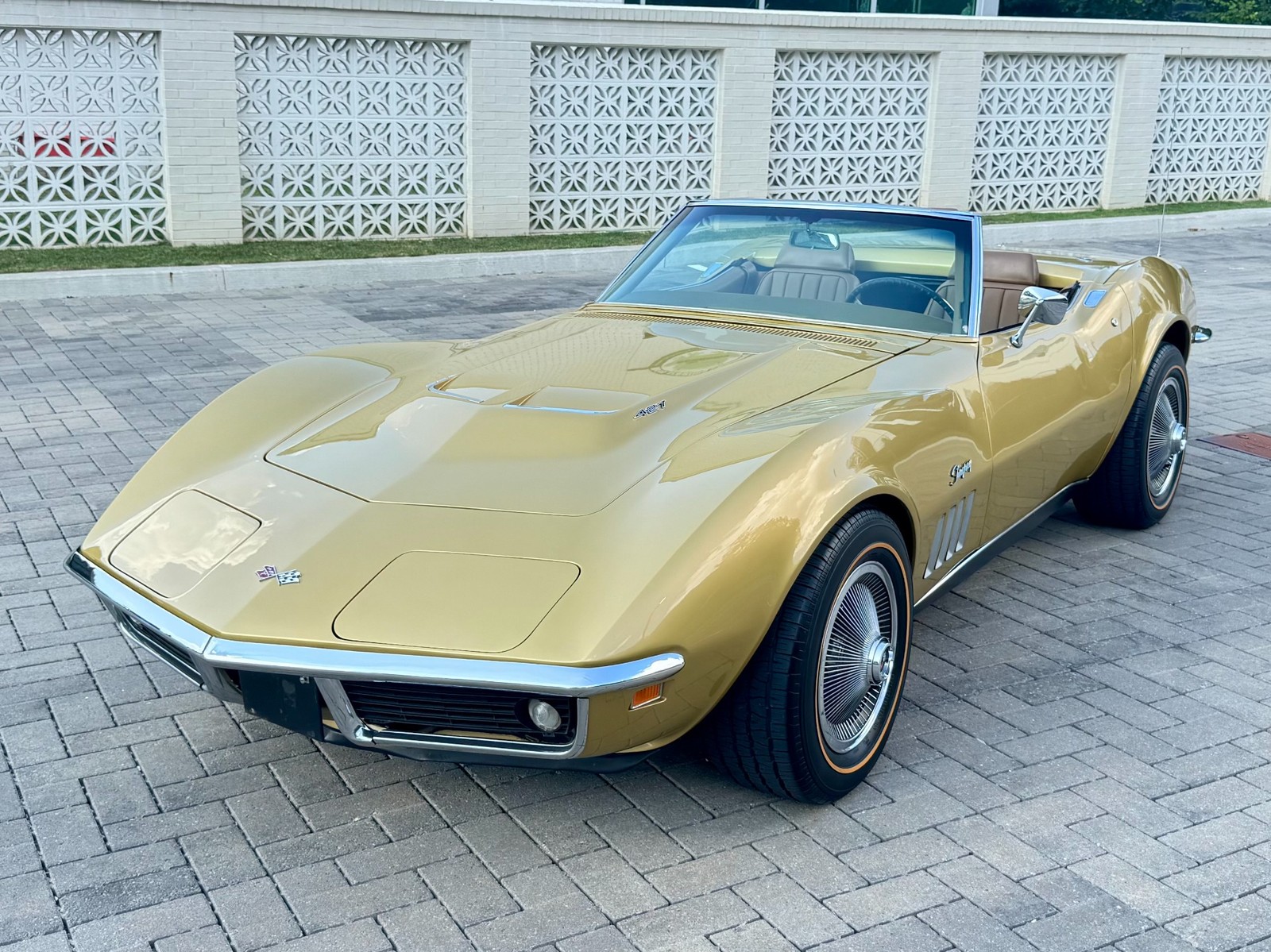Chevrolet-Corvette-1969-Convertible-16