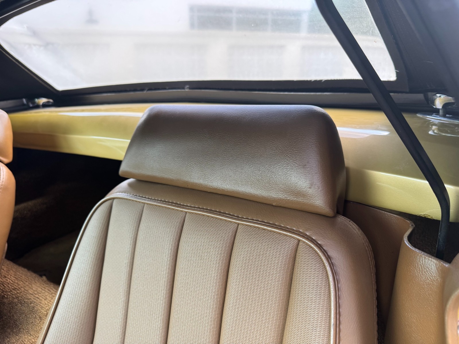 Chevrolet-Corvette-1969-Convertible-24