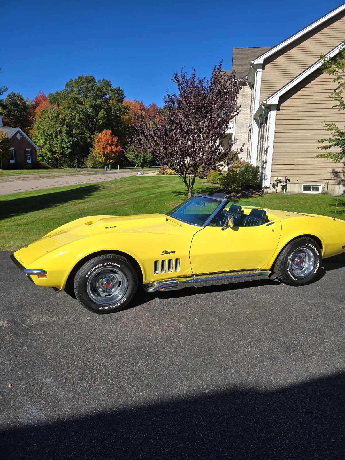 Chevrolet-Corvette-1969-Convertible-3