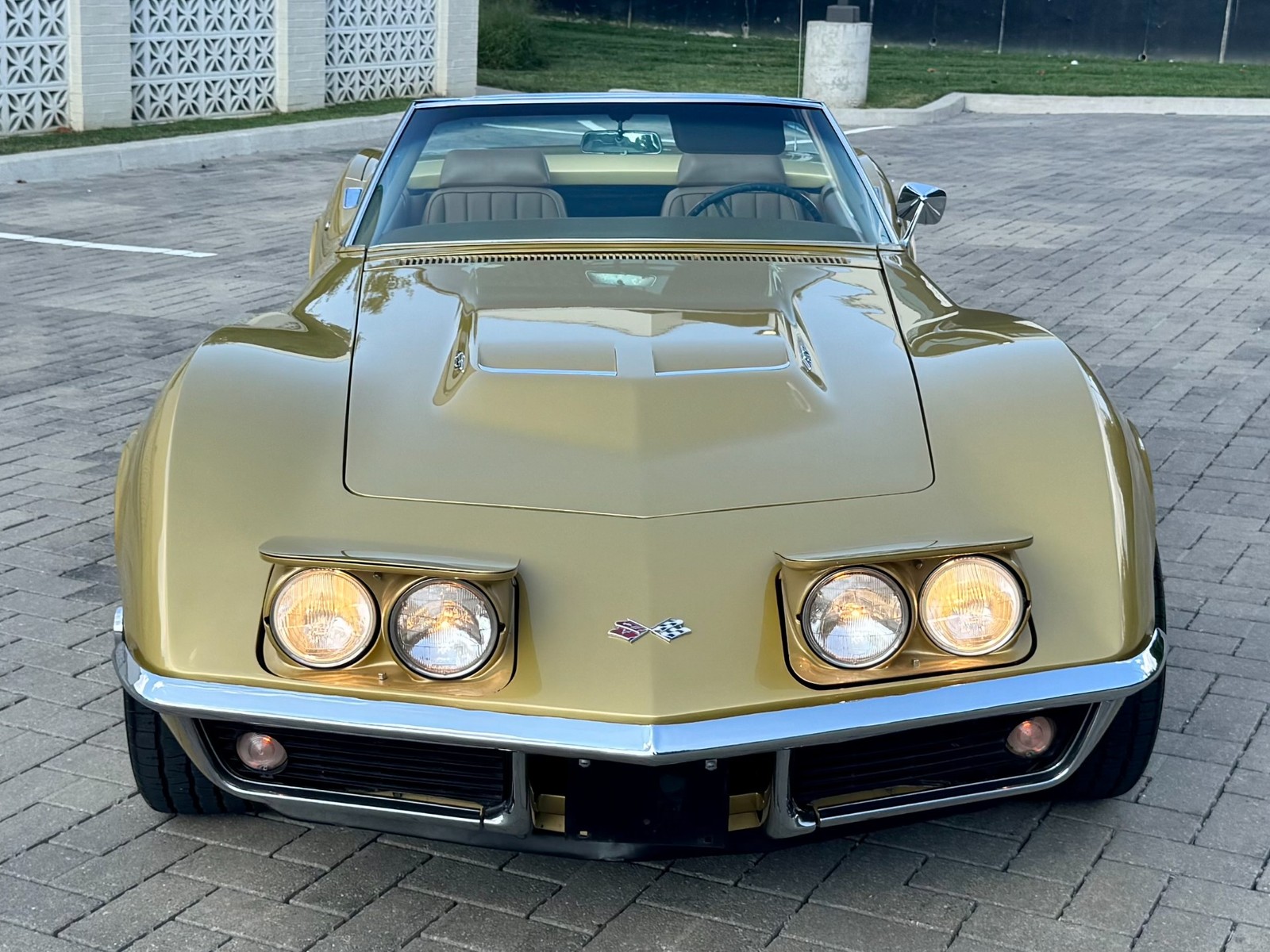 Chevrolet-Corvette-1969-Convertible-6