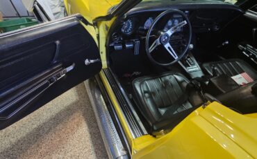Chevrolet-Corvette-1969-Convertible-9