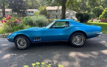 Chevrolet-Corvette-1969-Coupe-4