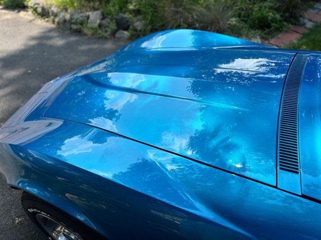 Chevrolet-Corvette-1969-Coupe-5