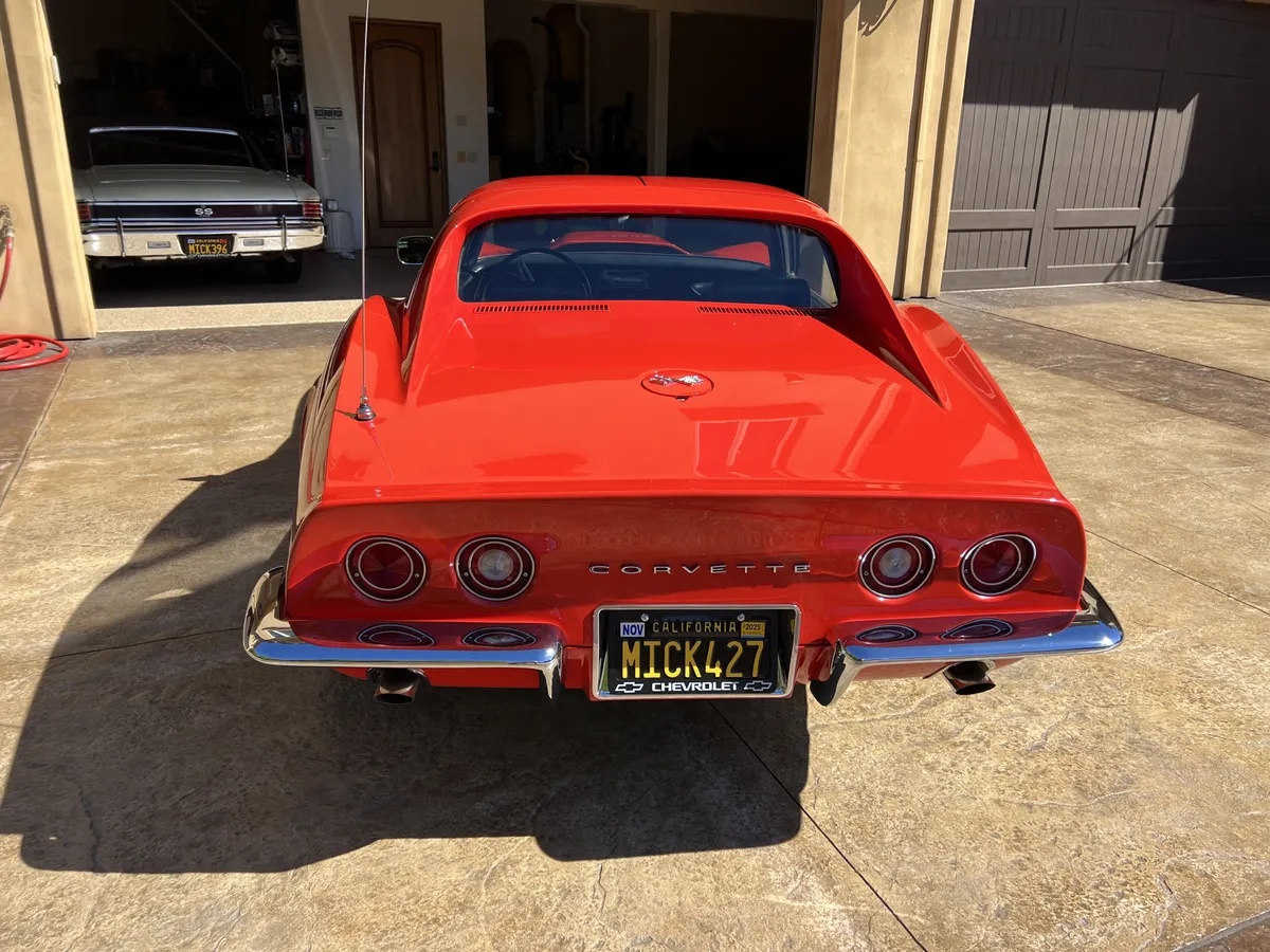 Chevrolet-Corvette-1969-Monza-Red-Black-2