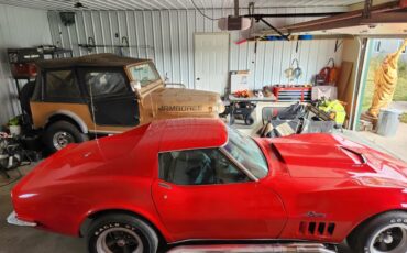 Chevrolet-Corvette-1969-Red-Tan-9