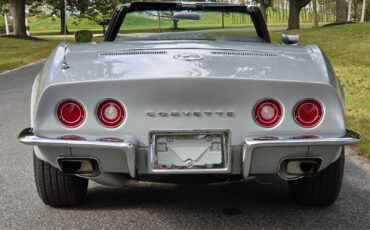 Chevrolet-Corvette-1970-Convertible-10