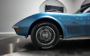 Chevrolet-Corvette-1971-16
