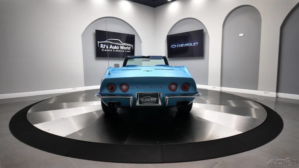 Chevrolet-Corvette-1971-18