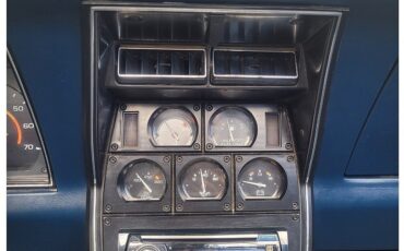 Chevrolet-Corvette-1971-19