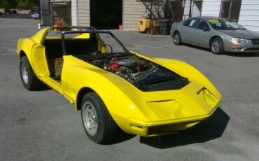 Chevrolet-Corvette-1971-2