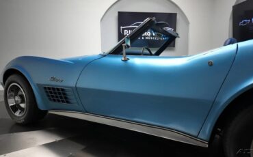 Chevrolet-Corvette-1971-23