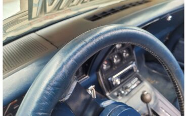 Chevrolet-Corvette-1971-36