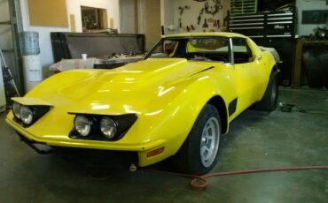 Chevrolet-Corvette-1971-4