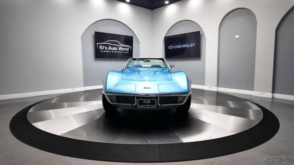 Chevrolet-Corvette-1971-7
