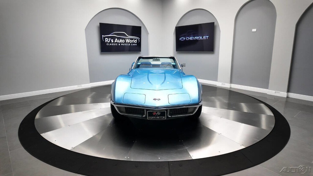 Chevrolet-Corvette-1971-8