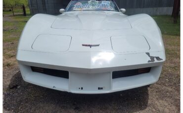 Chevrolet-Corvette-1971-8