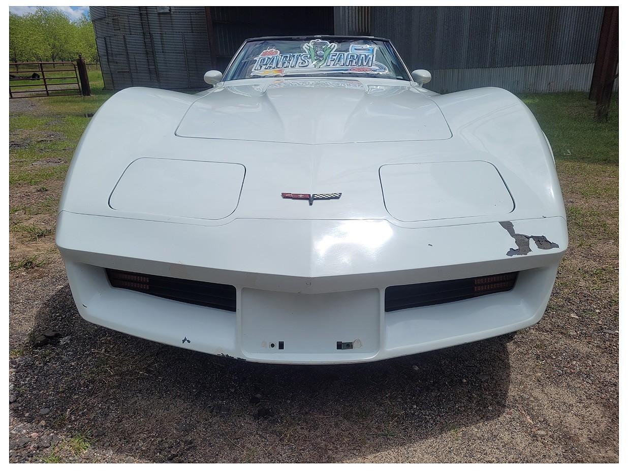 Chevrolet-Corvette-1971-8
