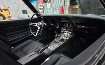 Chevrolet-Corvette-1971-Convertible-3