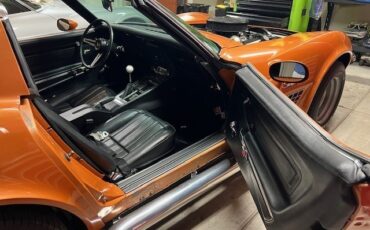 Chevrolet-Corvette-1971-Coupe-11