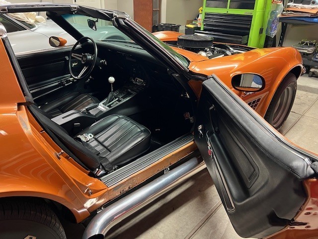 Chevrolet-Corvette-1971-Coupe-11