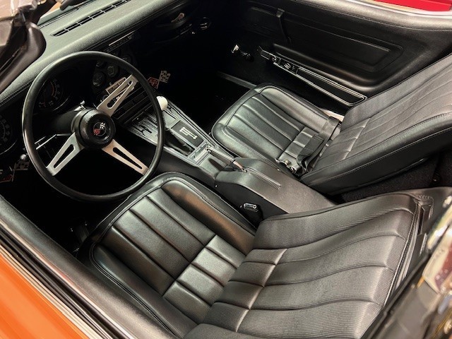 Chevrolet-Corvette-1971-Coupe-12