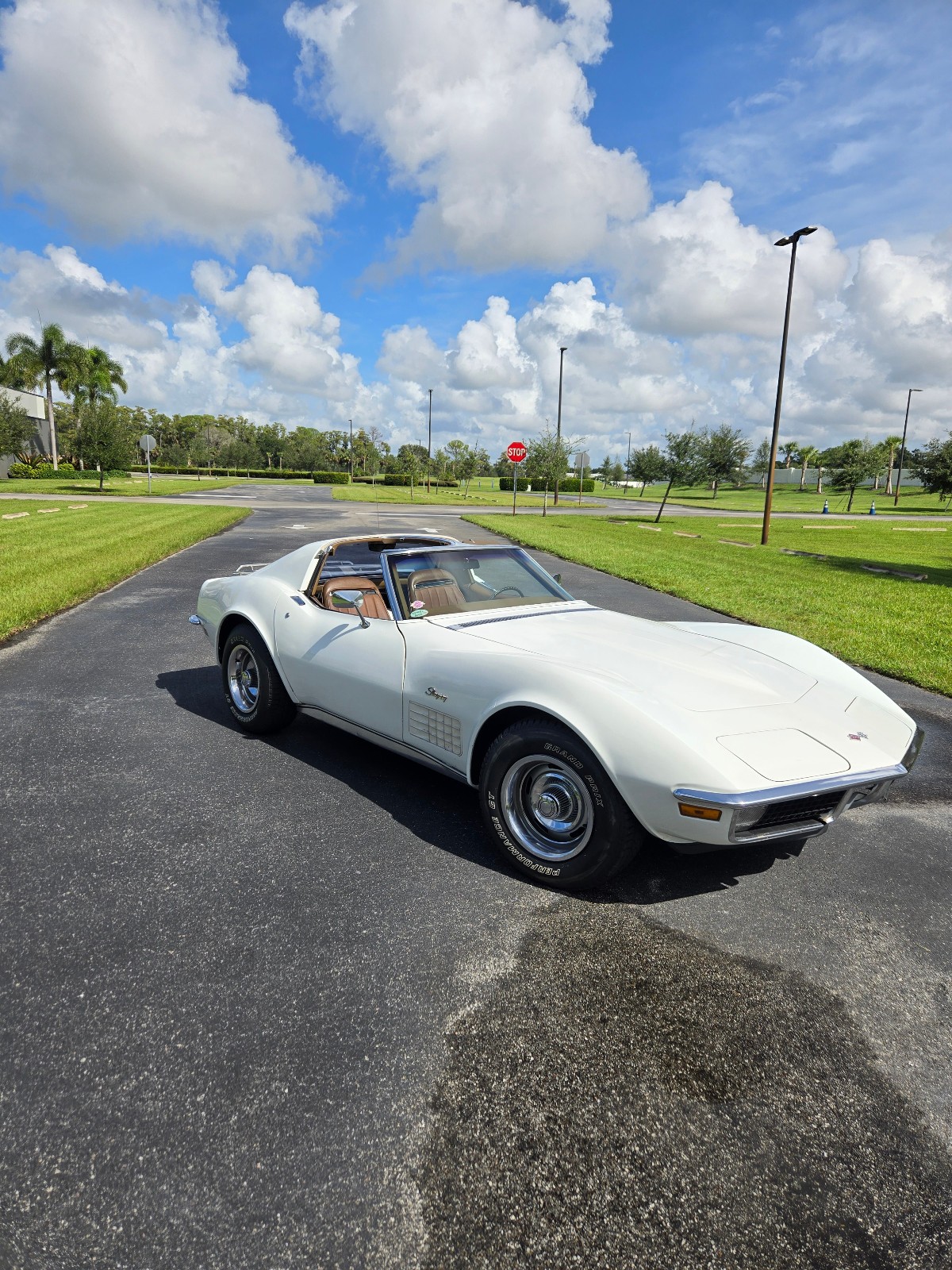 Chevrolet-Corvette-1971-Coupe-3