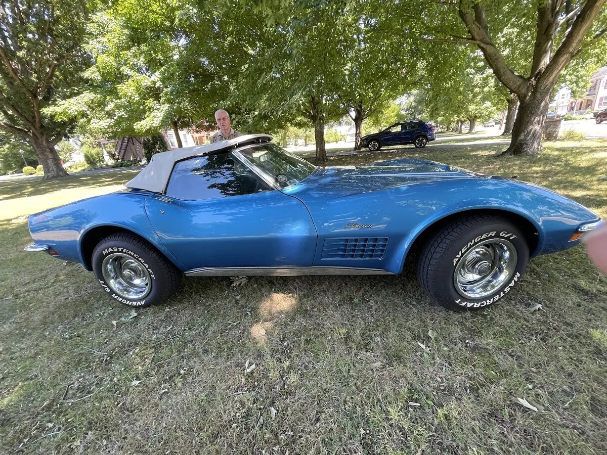 Chevrolet-Corvette-1971-Mulsanne-Blue-Blue-3
