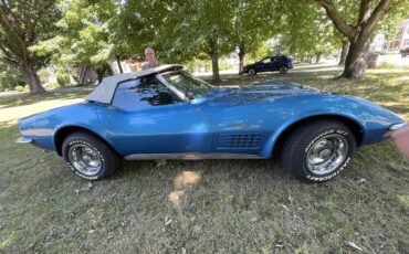 Chevrolet-Corvette-1971-Mulsanne-Blue-Blue