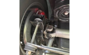 Chevrolet-Corvette-1971-White-Red-13