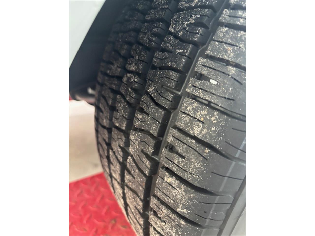 Chevrolet-Corvette-1971-White-Red-8