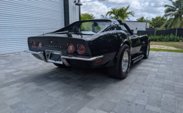 Chevrolet-Corvette-1972-1