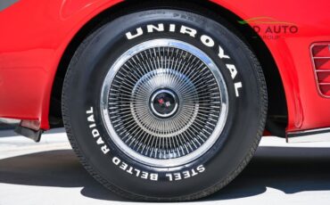 Chevrolet-Corvette-1972-34