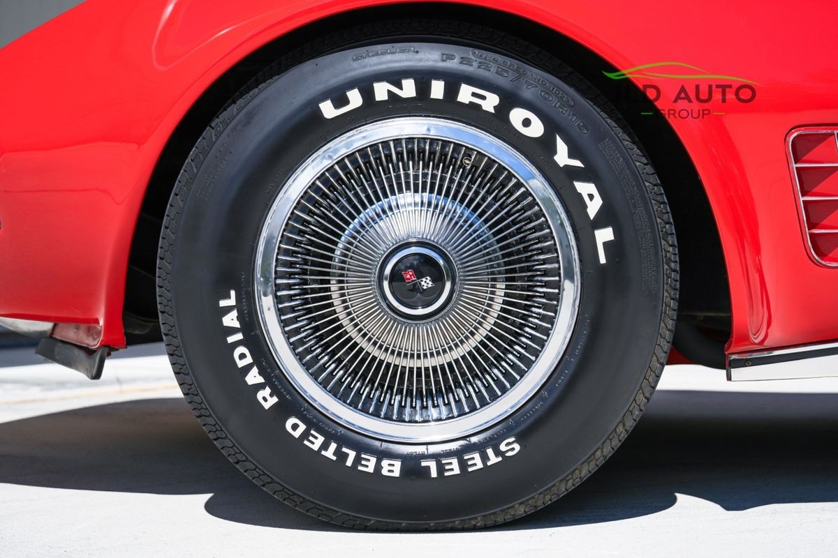 Chevrolet-Corvette-1972-34