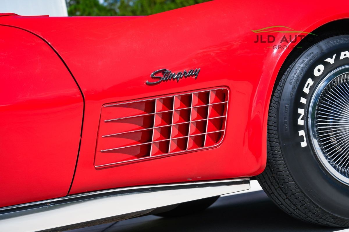 Chevrolet-Corvette-1972-37