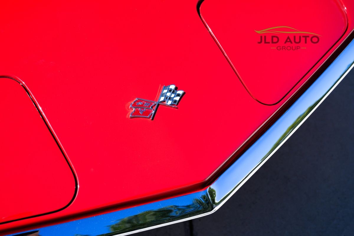 Chevrolet-Corvette-1972-39