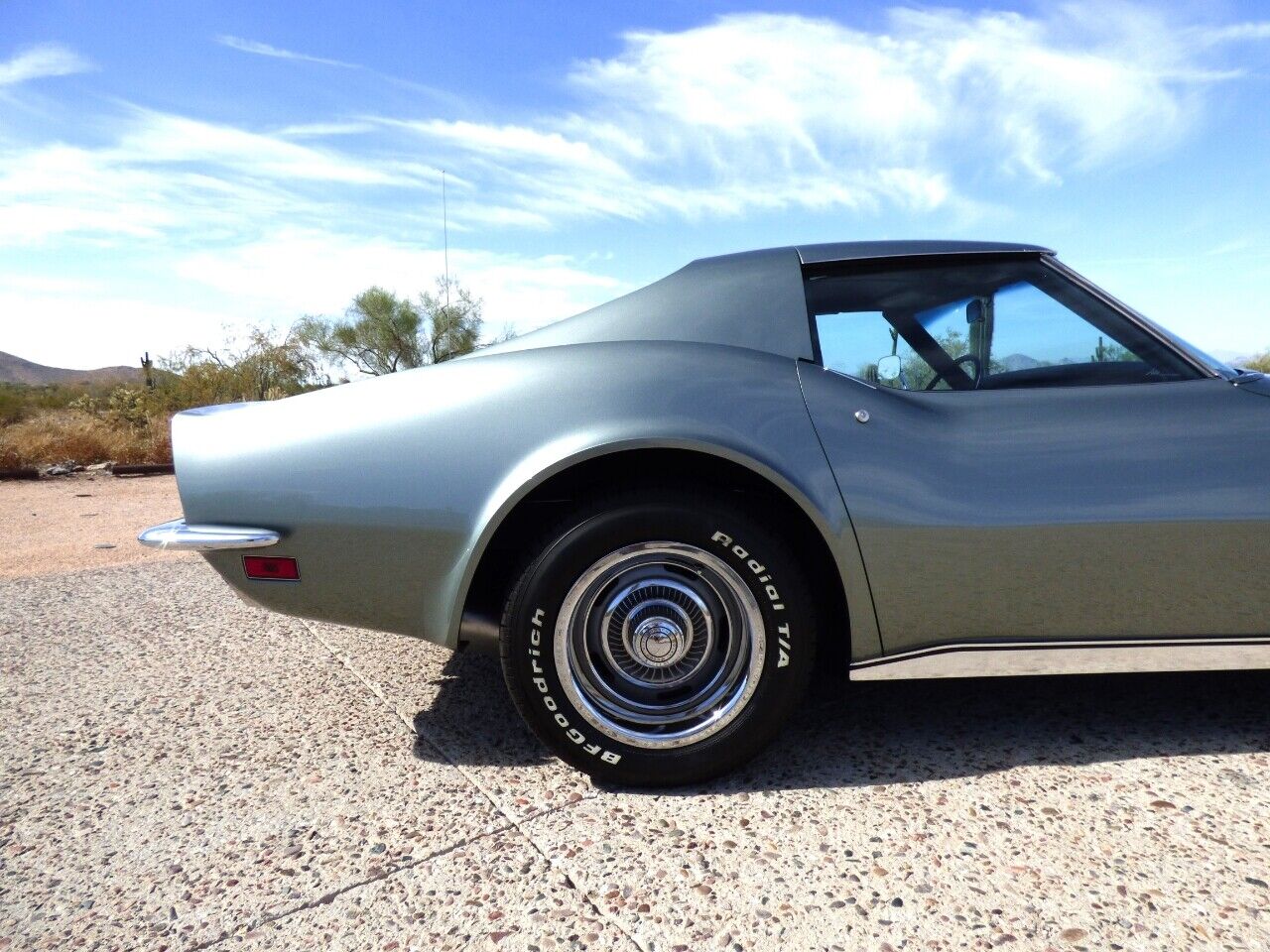 Chevrolet-Corvette-1972-American-Muscle-Car-11