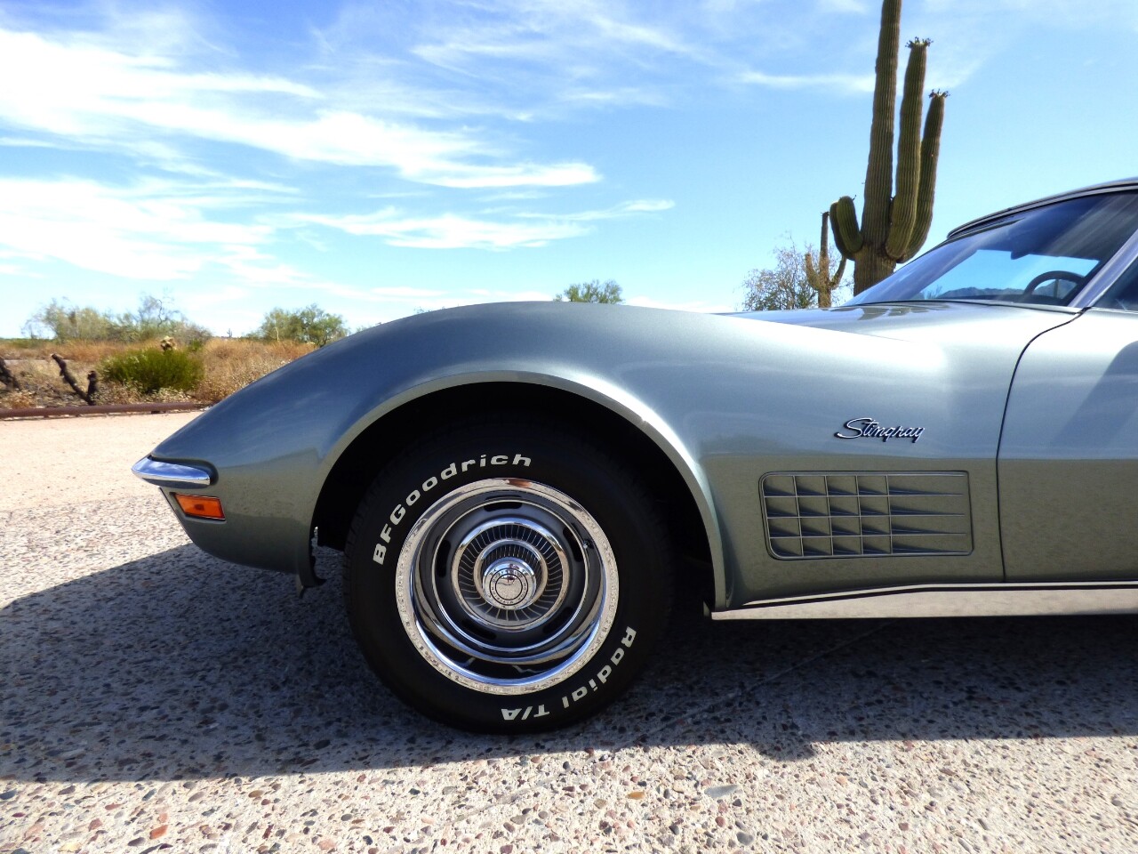 Chevrolet-Corvette-1972-American-Muscle-Car-3