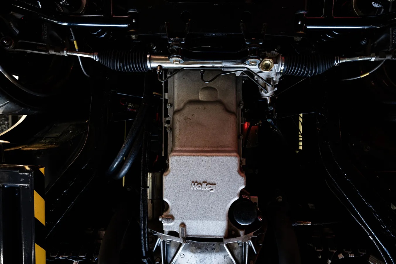 Chevrolet-Corvette-1972-Classic-White-Tan-9
