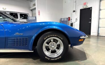 Chevrolet-Corvette-1972-Coupe-10
